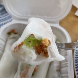 Golden Chopstix - Steamed dried shrimp rice rolls