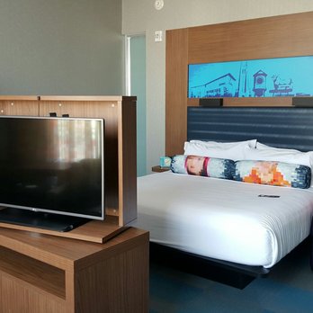 Aloft by Marriott Durham Downtown - RM 529 - Hotels Near Me - Durham, North Carolina