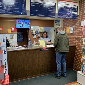 Van Wert Post Office - Front counter - Post Offices Near Me - Van Wert, Ohio