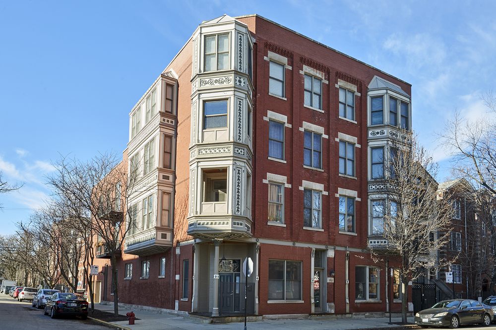 RICH MORAN CURRENT PROPERTIES 12 Photos 2815 W Logan Blvd