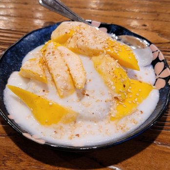 Bhan Mae Vane - Sticky rice with mango! - Thai Near Me - Alameda, California