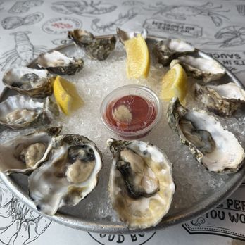 Cap't Loui Seafood Boil - Oysters - Cajun/Creole Near Me - Los Angeles, California
