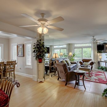 Carolina Elegance - Living area downstairs - Vacation Rentals Near Me - Charleston, South Carolina