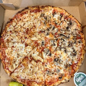 Papa Johns Pizza - New York style - half chicken, half mushroom - Pizza Near Me - Rochester, New York Papa Johns Pizza - New York style - half chicken, half mushroom - Pizza Near Me - Rochester, New York