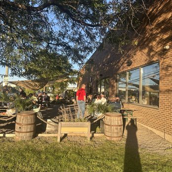 Origine Brass - Nice patio - Brewpubs Near Me - Dorval, Quebec