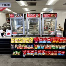 Casey's - Hot Food Cases During Mid Morning