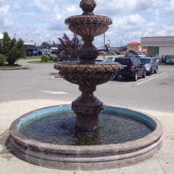 Casa Grande - Fountain out front