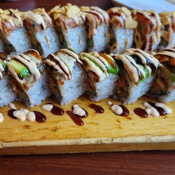 Ginza Sushi - Moana Roll - Sushi Bars Near Me - Honolulu, Hawaii Ginza Sushi - Moana Roll - Sushi Bars Near Me - Honolulu, Hawaii