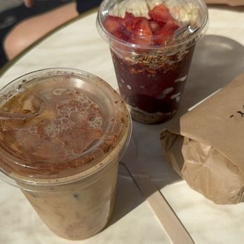 Hutch & Waldo - HUTCH ACAI BOWL - Coffee & Tea Near Me - New York, New York Hutch & Waldo - HUTCH ACAI BOWL - Coffee & Tea Near Me - New York, New York