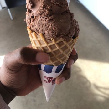 Rustic Gate Creamery - Ice Cream & Frozen Yogurt Near Me - Jenks, Oklahoma