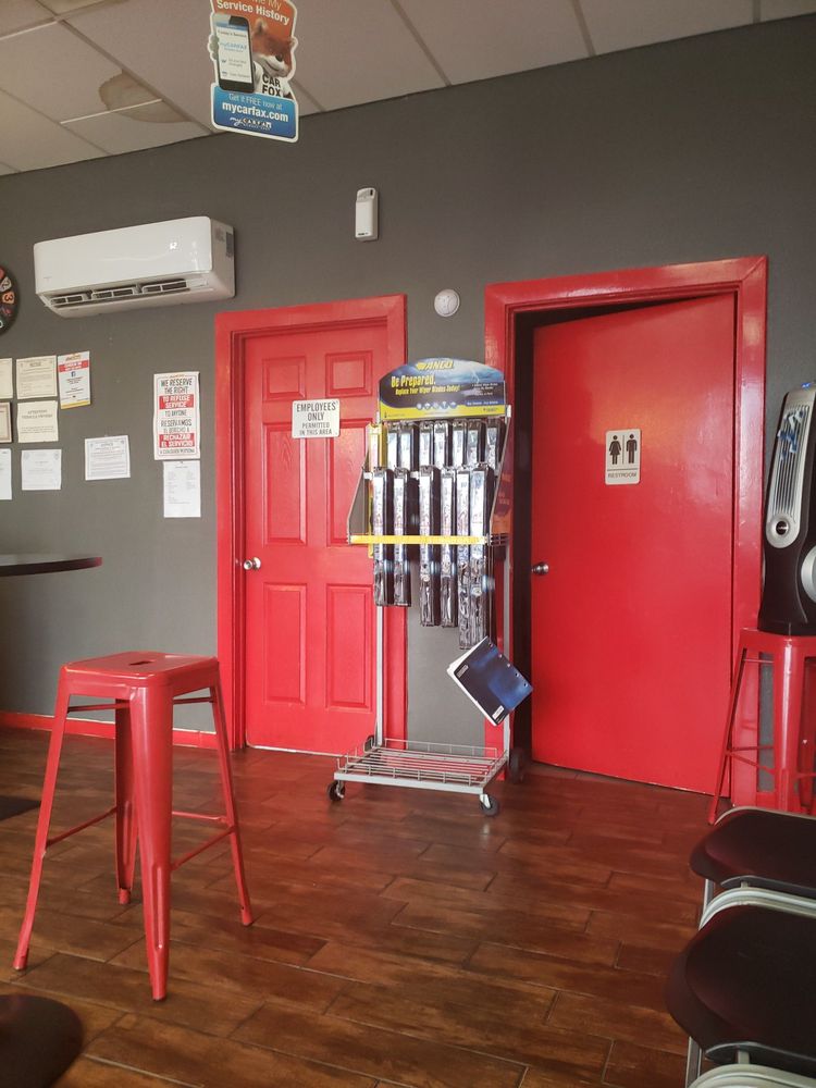 LUBE XPRESS 22 Photos & 34 Reviews 9155 Dyer St, El Paso, Texas Oil Change Stations