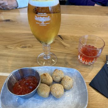 Moxy Southampton - Mac n cheese balls - Hotels Near Me - Southampton, STH