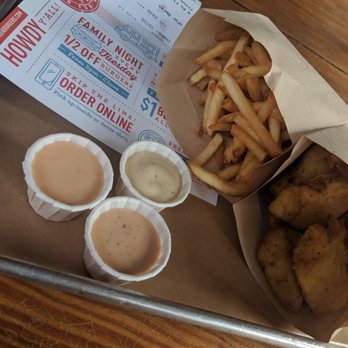 Hat Creek Burger Company - Burgers Near Me - Round Rock, Texas