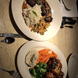 The Cheesecake Factory - Platillos muy muy bien servidos!