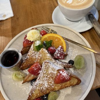 Sunny Side Breakfast - French toast and Carmel macchiato - Breakfast & Brunch Near Me - Sacramento, California Sunny Side Breakfast - French toast and Carmel macchiato - Breakfast & Brunch Near Me - Sacramento, California