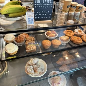 Chapel Street - Bakery case - Cafes Near Me - Chicago, Illinois Chapel Street - Bakery case - Cafes Near Me - Chicago, Illinois