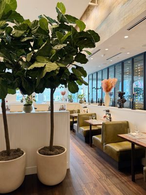 C. Ellet's Steakhouse by null