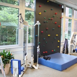 profi reha - Trainingsraum Kletterwand