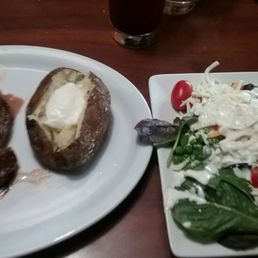 Classic ribeye baked potato and all-you-can-eat salad bar.. love It.....