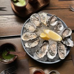 Kumamoto Raw/Natural Oysters Kumamoto Raw/Natural Oysters