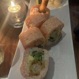 Cute sushi spot. Love the Brussels sprouts! Cute sushi spot. Love the Brussels sprouts!