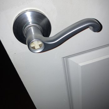 King's Creek - Bathroom no locks - Resorts Near Me - Williamsburg, Virginia