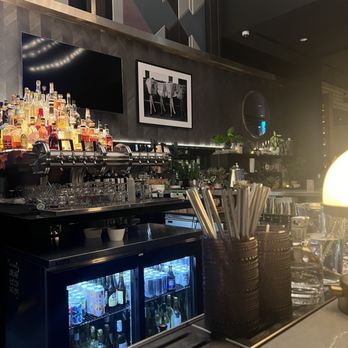 The Rally Hotel - Bar - Hotels Near Me - Denver, Colorado