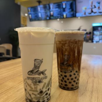 Wushiland Boba - Jasmine Green Milk Tea and Brown Sugar Black Tea Latte Oat Milk - Bubble Tea Near Me - Los Angeles, California Wushiland Boba - Jasmine Green Milk Tea and Brown Sugar Black Tea Latte Oat Milk - Bubble Tea Near Me - Los Angeles, California