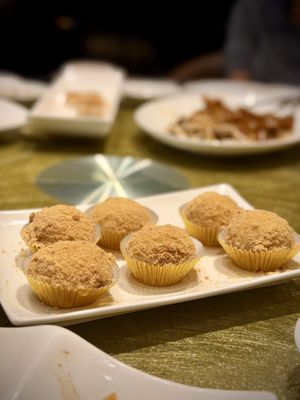 Imperial Treasure Fine Chinese Cuisine (Crowne Plaza) by null