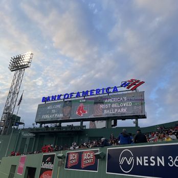Fenway Park - Stadiums & Arenas Near Me - Boston, Massachusetts
