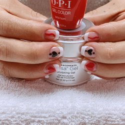 Madeleyne Nails & Spa