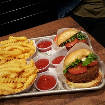 Shake Shack Perimeter Mall - Shroom Burgers and fries - Burgers Near Me - Atlanta, Georgia Shake Shack Perimeter Mall - Shroom Burgers and fries - Burgers Near Me - Atlanta, Georgia