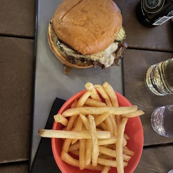 Either-Or - Lua burger - Salad Near Me - Des Moines, Iowa