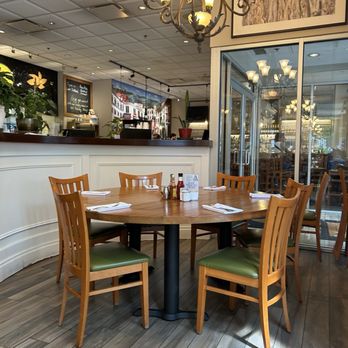 Meli Cafe - Table - Breakfast & Brunch Near Me - Chicago, Illinois Meli Cafe - Table - Breakfast & Brunch Near Me - Chicago, Illinois