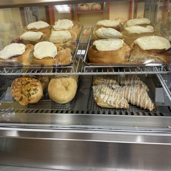 Muddy Bees Bakery - Bakeries Near Me - Hurricane, Utah