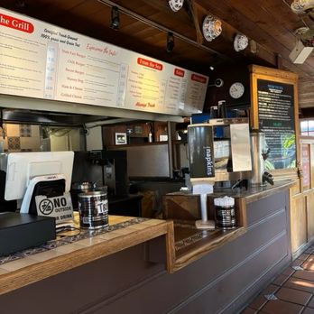 Manny's California Fresh Cafe - ordering area - Burgers Near Me - Stockton, California Manny's California Fresh Cafe - ordering area - Burgers Near Me - Stockton, California