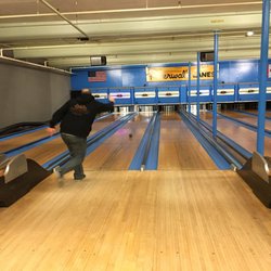 Riverwalk Lanes