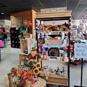 I'll Be Dipped - Fall themed home decorations - Ice Cream & Frozen Yogurt Near Me - Wautoma, Wisconsin I'll Be Dipped - Fall themed home decorations - Ice Cream & Frozen Yogurt Near Me - Wautoma, Wisconsin