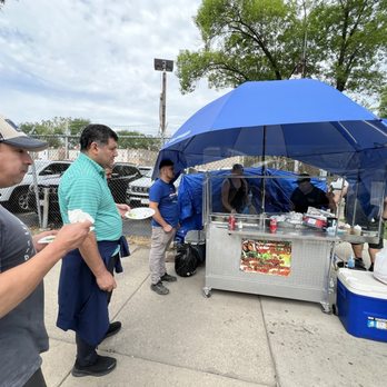Tacos De Cabeza El Guero - Food Stands Near Me - Chicago, Illinois