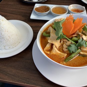 Thai Elephants - 35. Panang Curry w Chicken - Thai Near Me - Watkins Glen, New York Thai Elephants - 35. Panang Curry w Chicken - Thai Near Me - Watkins Glen, New York
