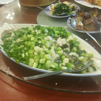 Congee Village - slice fish burried in scallion - Cantonese Near Me - Flushing, New York