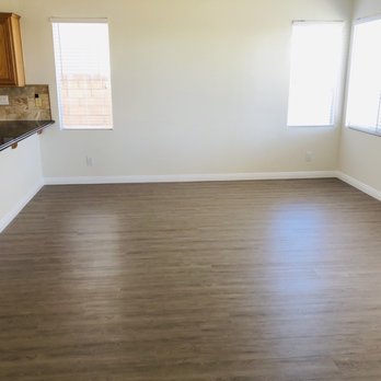 Janeth's Cleaning Services - Family room - Home Cleaning Near Me
