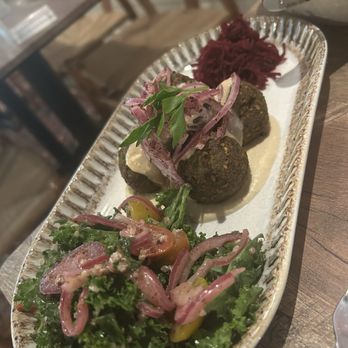 Delbar Middle Eastern - Falafel - Persian/Iranian Near Me - Atlanta, Georgia