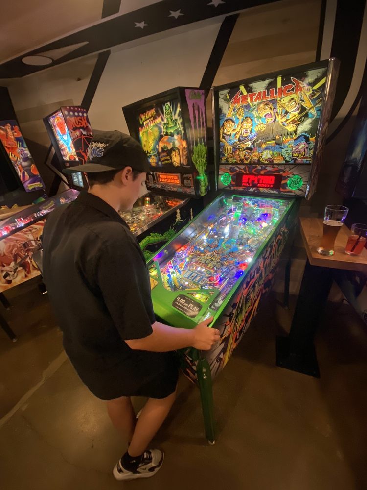 16-BIT BAR+ARCADE - 14 Photos - 1880 W 25th St, Cleveland, Ohio - Bars
