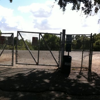 Estates River Access - Swimming Pools Near Me - Sacramento, California Estates River Access - Swimming Pools Near Me - Sacramento, California