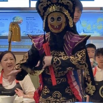 Haidilao Hotpot Flushing - Face swapping performance??!? - Hot Pot Near Me - Flushing, New York Haidilao Hotpot Flushing - Face swapping performance??!? - Hot Pot Near Me - Flushing, New York