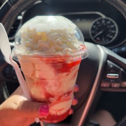 Ritter's Frozen Custard - Strawberry shortcake