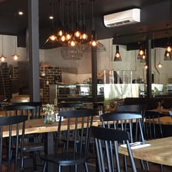 Houda's Kitchen - Warm, elegant interior, quite spacious so doesn't feel crowded.