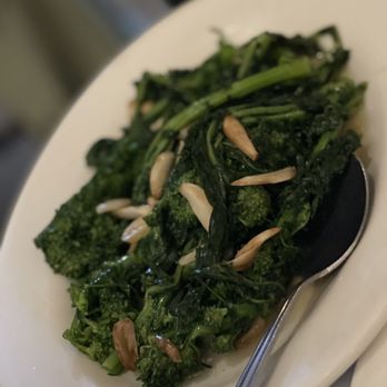 Reservoir Tavern - a plate of broccoli and almonds - Italian Near Me - Boonton, New Jersey Reservoir Tavern - a plate of broccoli and almonds - Italian Near Me - Boonton, New Jersey