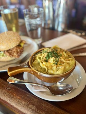 Connecticut Yankee by null